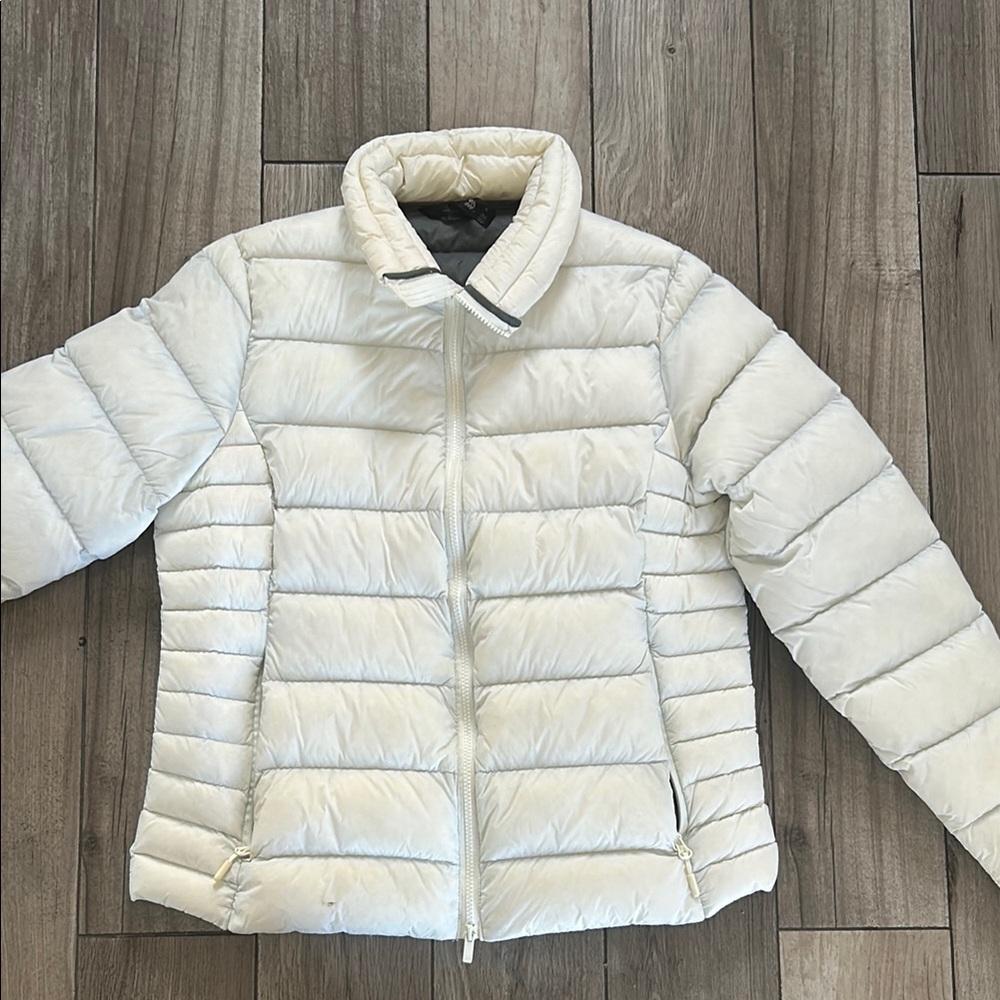 Women's White Puffer Jacket